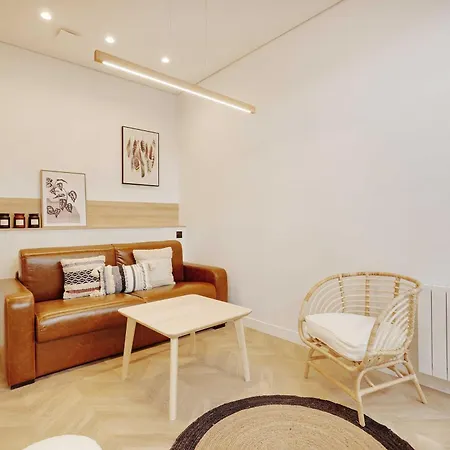 Superbe - 2br-6p - Bastille